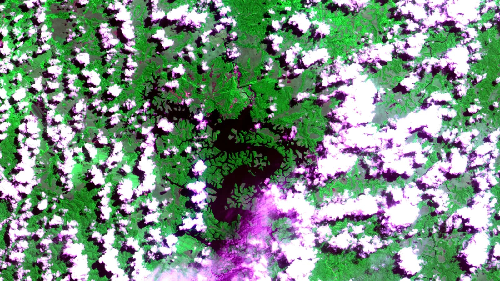 Vue satellitaire du réservoir de Grand Poubara au Gabon
